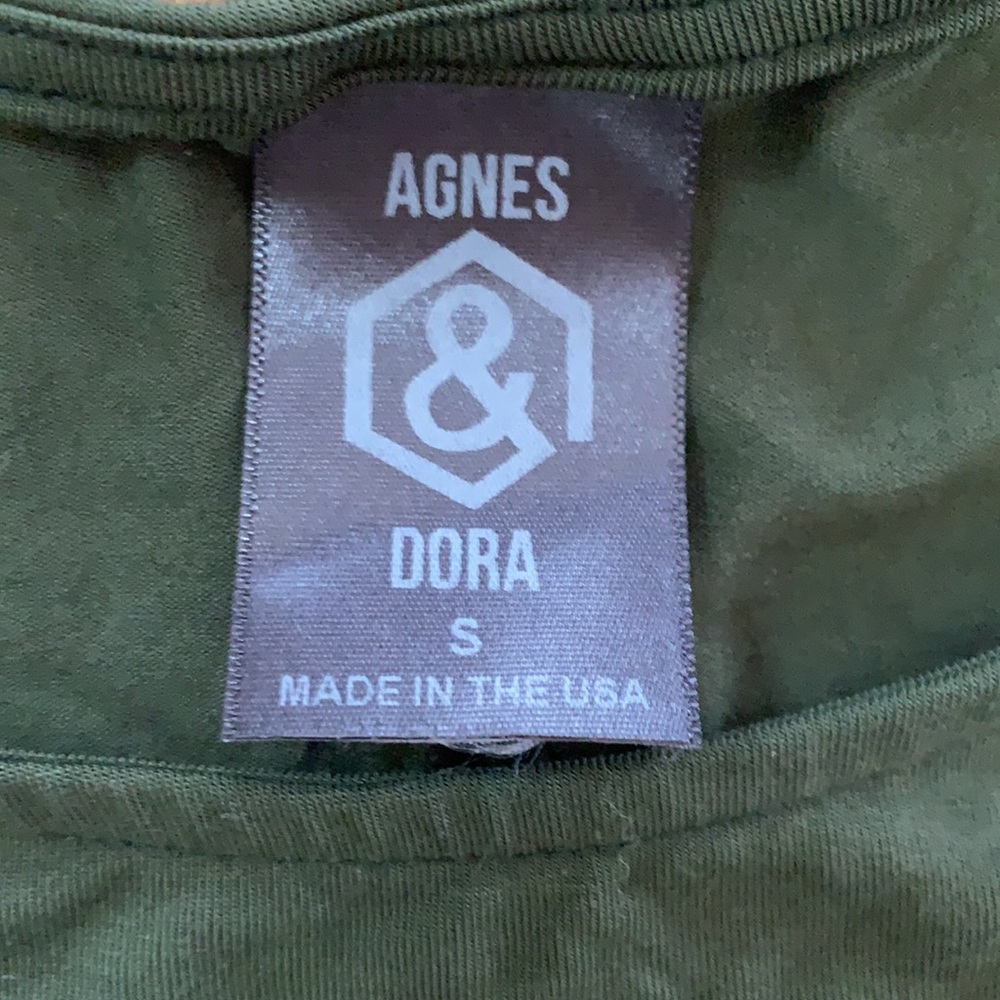 Green Agnes and Dora Tunic - Picture 2 of 2